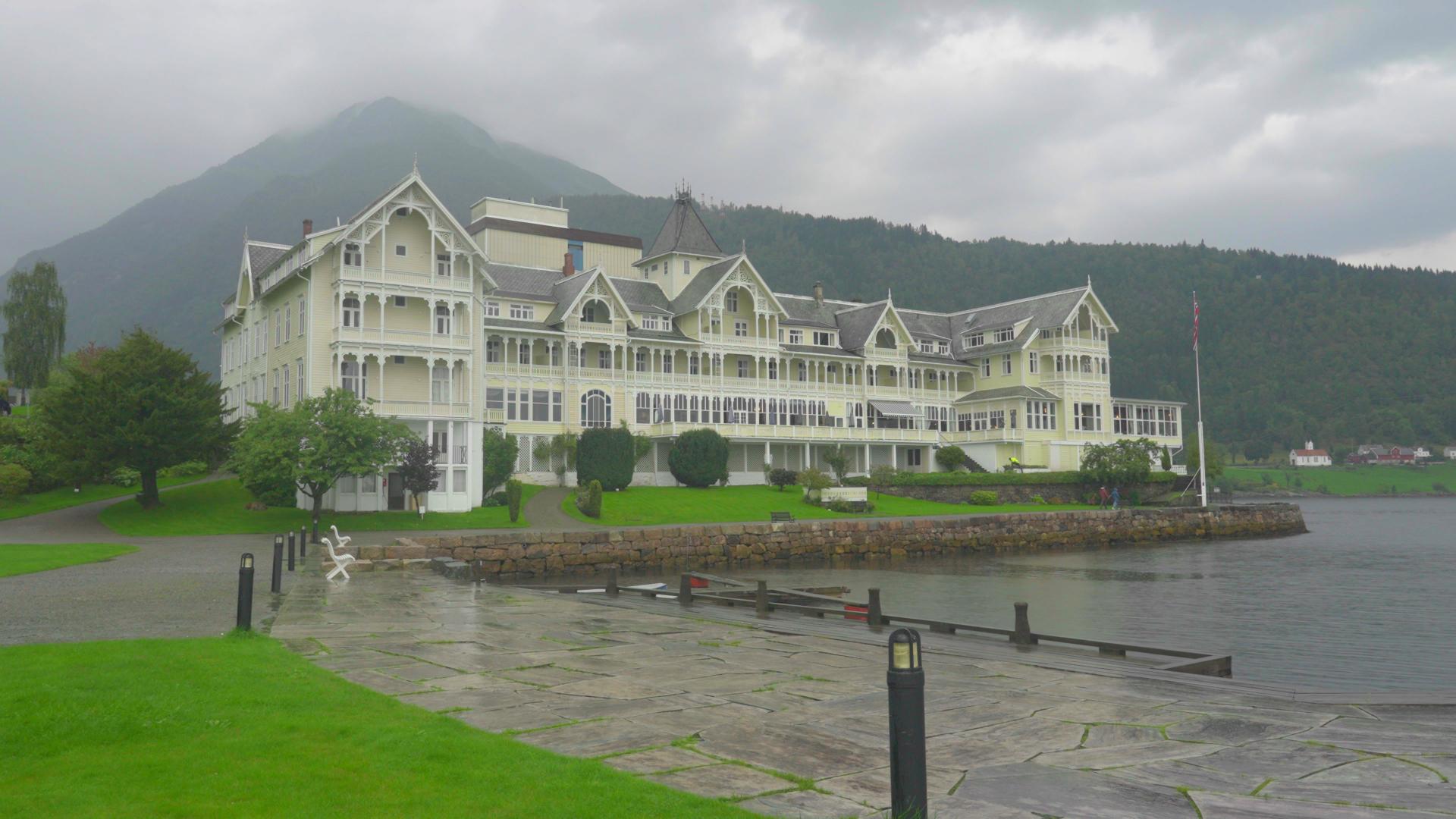 Kviknes Hotel